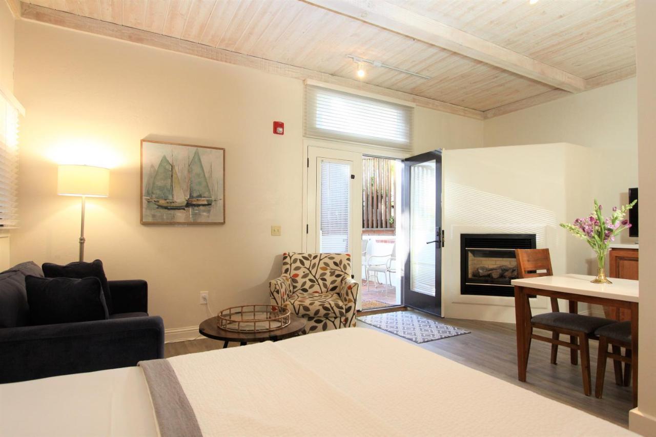 Lobos Lodge Carmel-by-the-Sea Exterior photo